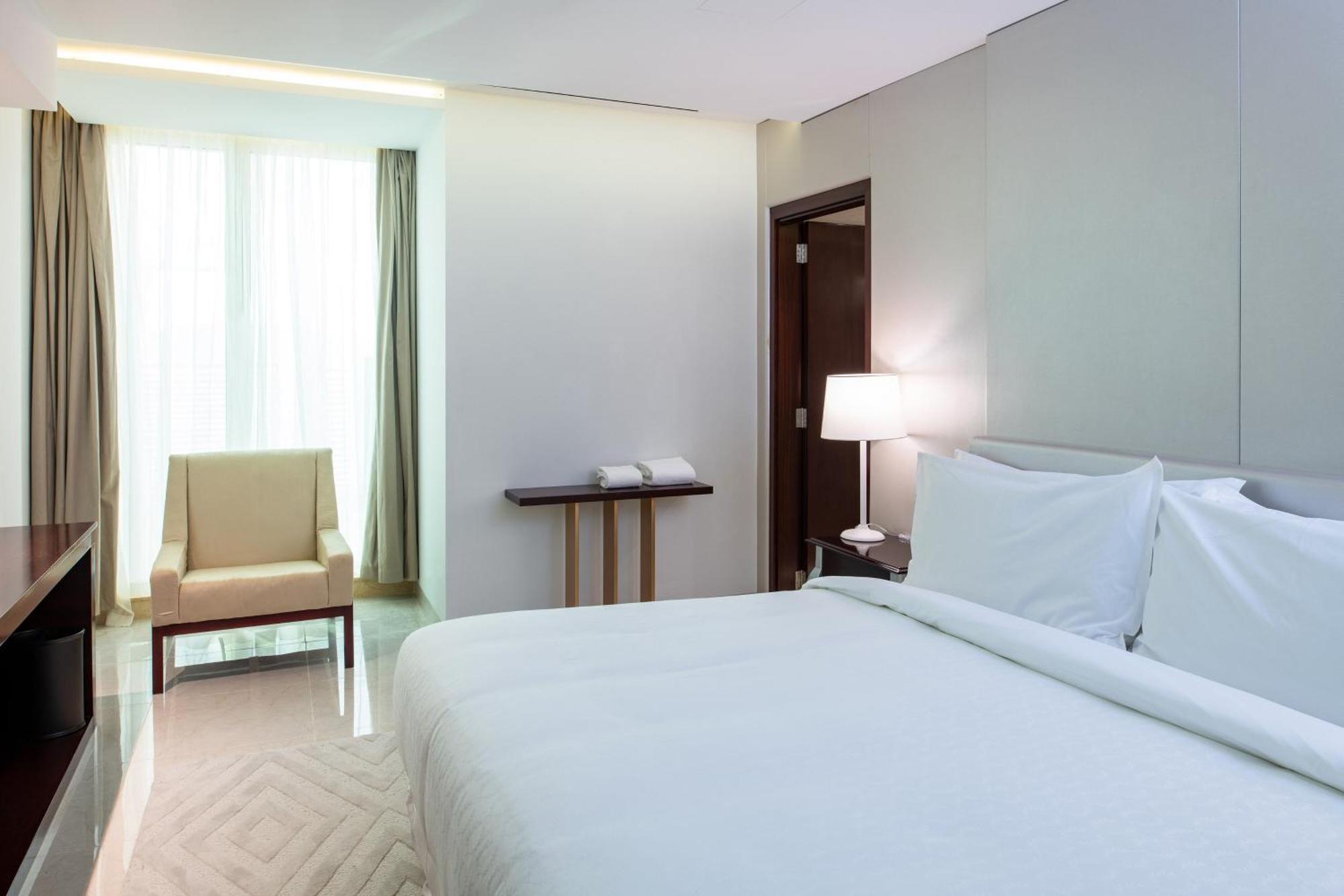 Four Points By Sheraton Sharjah Exterior photo