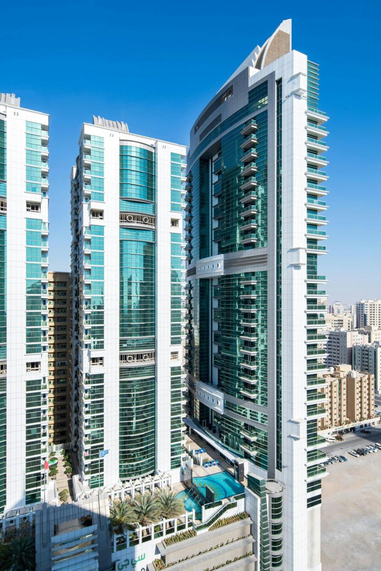 Four Points By Sheraton Sharjah Exterior photo